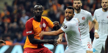 Galatasaray ov yapt! Ma sonucu: Galatasaray 5 - 0 Antalyaspor