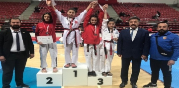 Taekwondo Yldzlar Trkiye Birincilii Msabakalarna Kayserili Sporcular Damga Vurdu