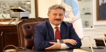 Dr. Mustafa Palancolu; Yetimlerin Bayramlklarn Melikgazi Belediyesi Hediye Ediyor