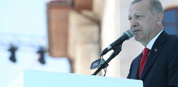 Cumhurbakan Erdoan: 'Vatanmza, bayramza, istiklalimize uzanan her eli krdk yine krarz'
