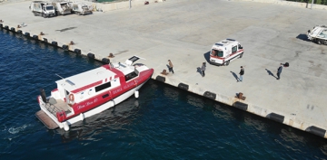 Adalar'da yaayan vatandalar iin deniz ambulanslar 24 saat teyakkuzda bekliyor