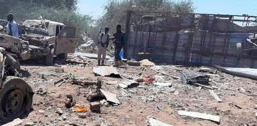 Somali medyas: Trklerin de bulunduu blgede bombal ara patlatld