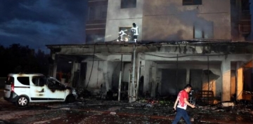 Kayseri'de kozmetik i yerinde yangn: 2 yaral