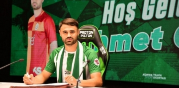 Konyasporlu futbolcu Ahmet alk trafik kazasnda hayatn kaybetti!