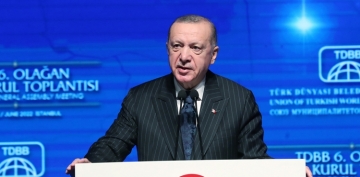 Cumhurbakan Erdoan: 'Gemite yaadklarmzdan hem bugn olup bitenlerden ibret alarak hareket etmeliyiz'