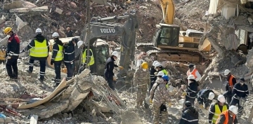 Depremlerde hayatn kaybeden kii says 40 bini geti