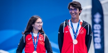 Olimpiyat ampiyonu Mete Gazoz ile Kayserili oku Fatma Maral dnya ncs oldu