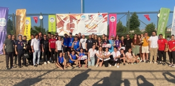  15 Temmuz Plaj Voleybolu Turnuvas yapld