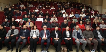 ER' de Trkiye Yzylnda Gvenli ve Yeil Yaplar Konulu Panel Dzenlendi