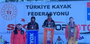 Kayserili snovbordcular Erzurumdan 9 madalyayla dnd