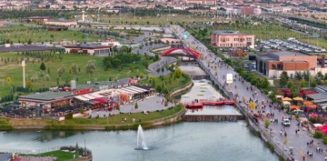 MİLLET BAHÇESİ YAZIN DA KAYSERİLİLERİN VAZGEÇİLMEZ BULUŞMA NOKTASI OLDU