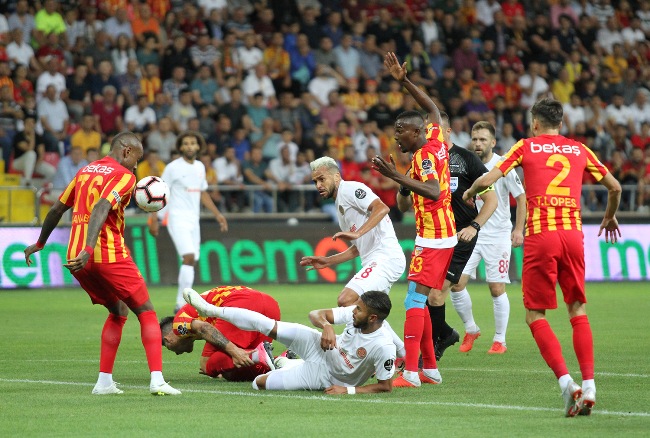 Kayseri spor Antalya sporu  2-0 yendi