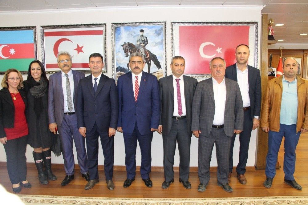 Büyükşehir Adayı Ümmet Akın seçim çalışmalarını Nazilli´de de sürdürdü
