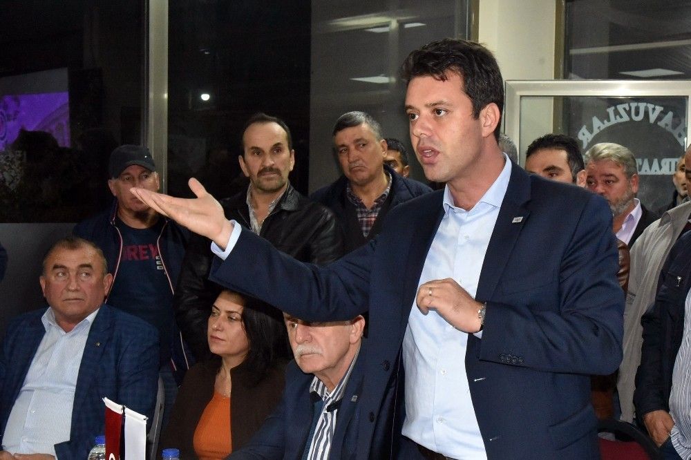 Başkan Sarıkurt Cumhuriyet Mahallesi sakinleriyle buluştu