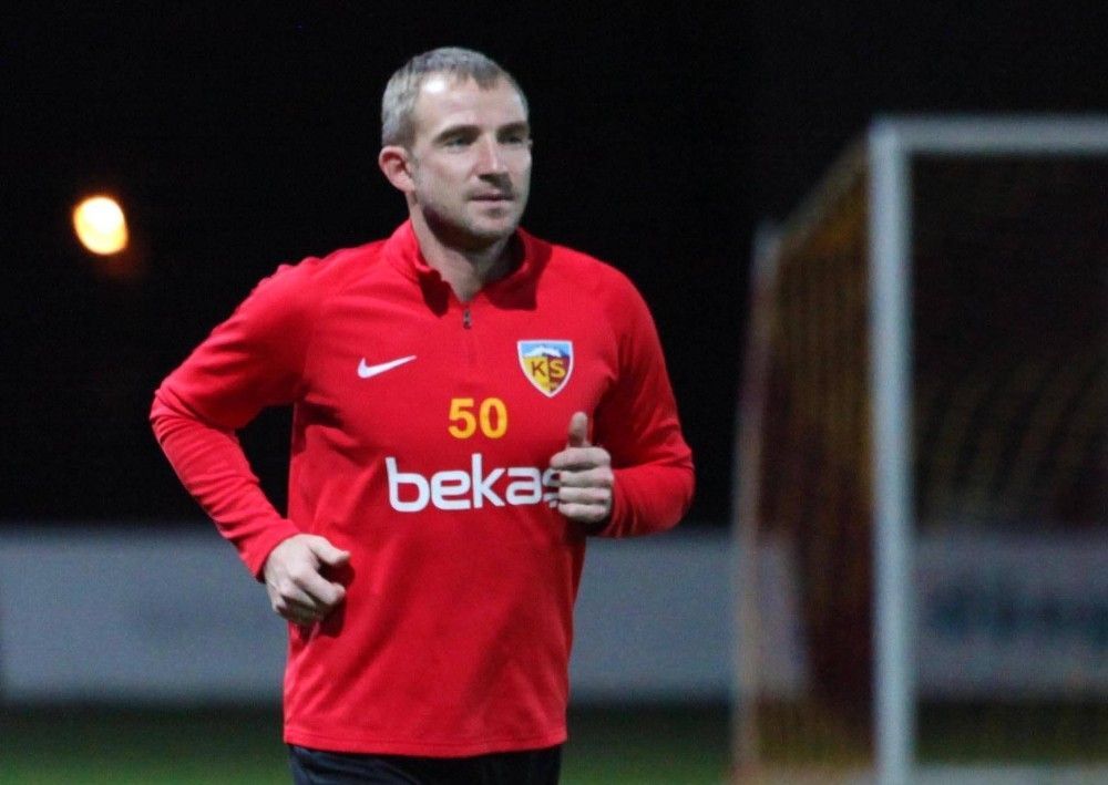 Oleksandr Kucher 11´de başlayacak