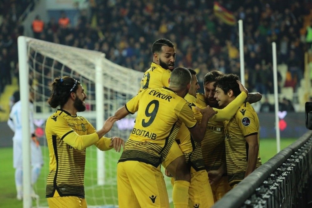 Spor Toto Süper Lig: E. Yeni Malatyaspor: 5 - Trabzonspor: 0 (Maç sonucu)