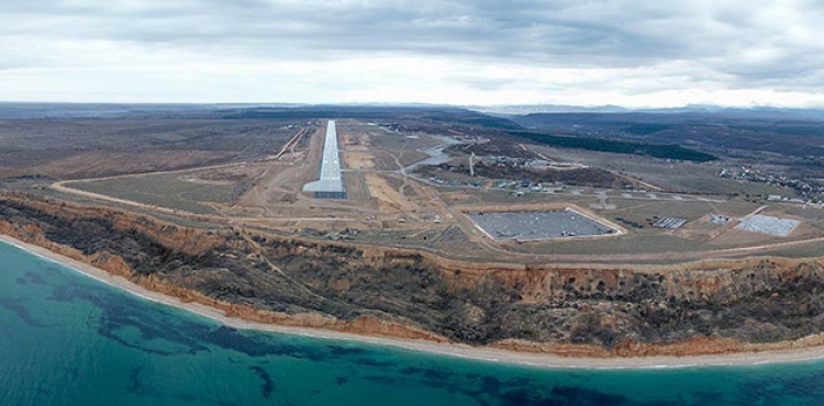 Rusya'nn Krm'daki yeni askeri havaalan faaliyete balad