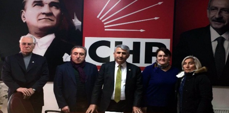 CHP Kayseri l Ynetiminde istifa depremi