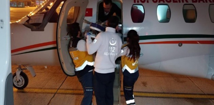 2 yandaki Evin, uak ambulansla Silopi'den Kayseri'ye getirildi