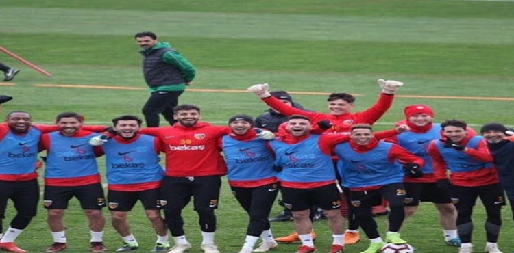  stikbal Mobilya Kayserispor'da yzler glyor