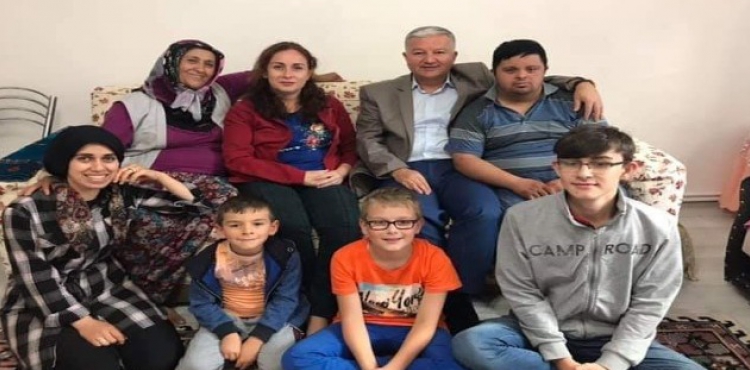Kaymakam Duru Down Sendromlu Ramazan'a aile Ziyaretinde Bulundu