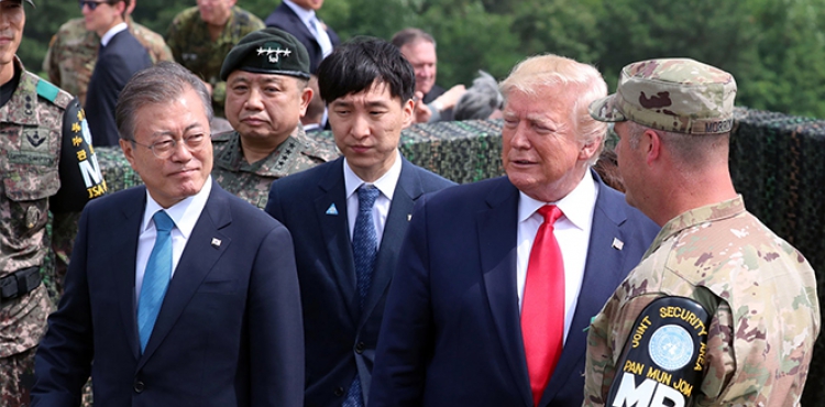 Trump, Gney Kore lideri ile grt