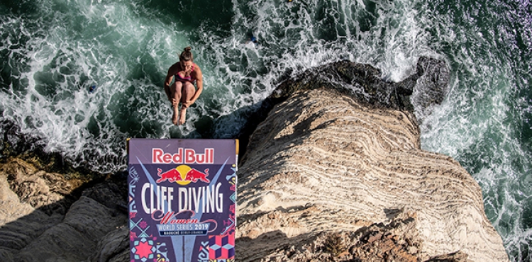 Red Bull Cliff Diving'de ampiyonlar gelenei Lbnan'da da bozmad