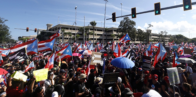 Porto Riko'da yz binler valinin istifasn istiyor