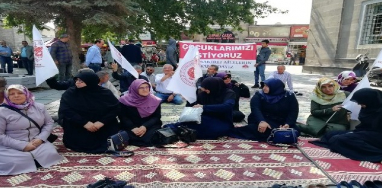 Kayserili annelerden, Diyarbakr'da eylem yapan annelere destek