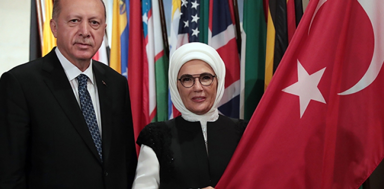 Cumhurbakan Erdoan ve ei Emine Erdoan'dan BM'de hatra fotoraf
