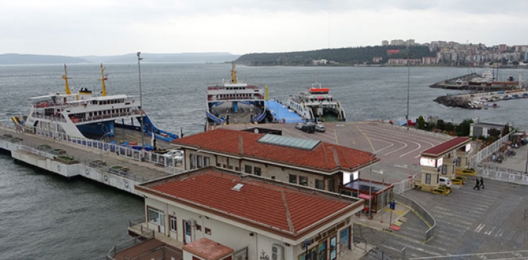 anakkale-Kilitbahir hattnda baz feribot seferleri iptal edildi