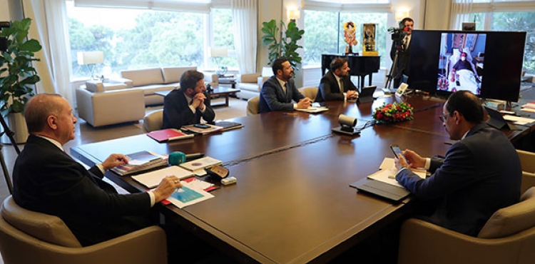 Cumhurbakan Erdoan koronavirs hastalaryla videokonferans ile grt