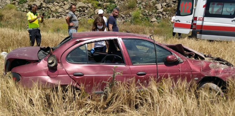 Kayseri'de otomobil arampole devrildi: 5 yaral