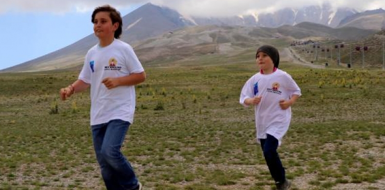 Kayseri'de yanl maratona giren 2 karde 800 metre yerine 12 kilometre kotu