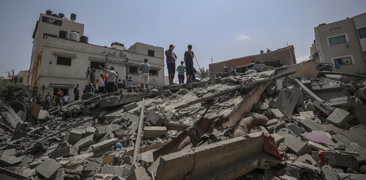 İsrail, Gazze Şeridi'ndeki Refah bölgesini vurdu: 8 ölü