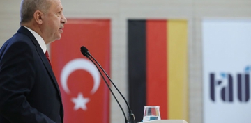 Cumhurbakan Erdoan ve Merkel Trk-Alman niversitesi kamps aln gerekletirdi