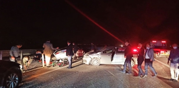 Bakan Karaismailoğlu'nun konvoyunda zincirleme kaza: 4 yaralı 