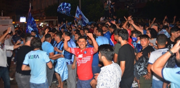 Adana Demirspor'un 2'ncilie ykselmesi kentte cokuyla kutland