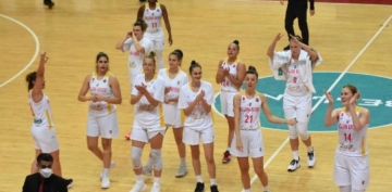 Kayseri Basketbol - NKA Universitas PEAC: 71-63