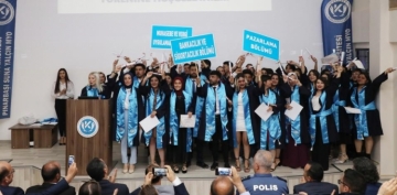 KAYÜ Pınarbaşı MYO’da 2021-2022 Akademik Yılı Mezuniyet Töreni Düzenlendi