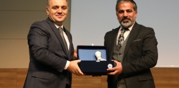 KGC Başkanı Metin Kösedağ, ERÜde Konferans Verdi