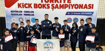  Spor A.. Trkiye Kick Boks ampiyonasndan 14 madalyayla dnd