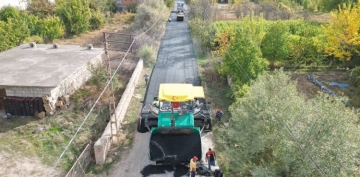 Yeilhisarn krsal mahallelerinde asfalt yol almalar devam ediyor