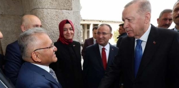 BAKAN BYKKILI LE GREN CUMHURBAKANI ERDOANDAN KAYSERLLERE SELAM