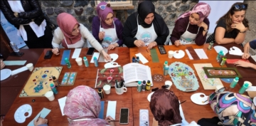 BYKEHR KAYMEK, EDRNEKR ETKNLNDE VATANDALARI SANATLA BULUTURDU