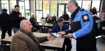 TALAS BELEDİYESİNDEN SELÇUKLU EVİ’NDE GÜVENLİ TELEFON KULLANIMI EĞİTİMİ