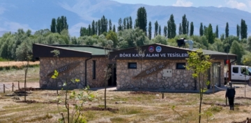 BÜYÜKŞEHİR’DEN TOMARZA BÖKE KANO ALANI’NA YEŞİL DOKUNUŞ, SU SPORLARINDA YENİ DÖNEM