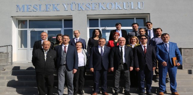 Kayseri niversitesi Rektr Karamustafa'dan Seyrani kampsne ziyaret