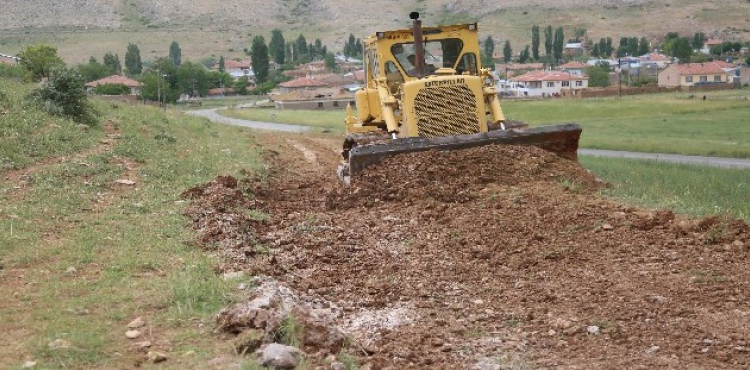 Develi Belediyesi'nin krsal mahallelerdeki almalar sryor