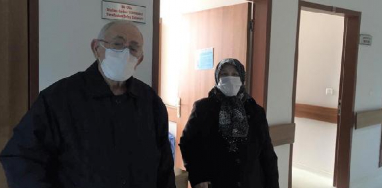 Kayseri'de koronavirs yenen yal ift, taburcu edildi